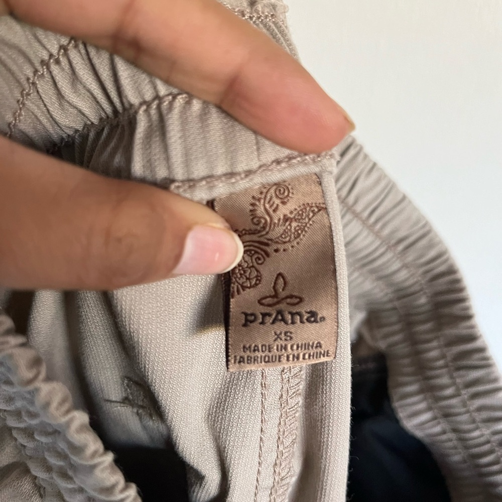 Prana jogger